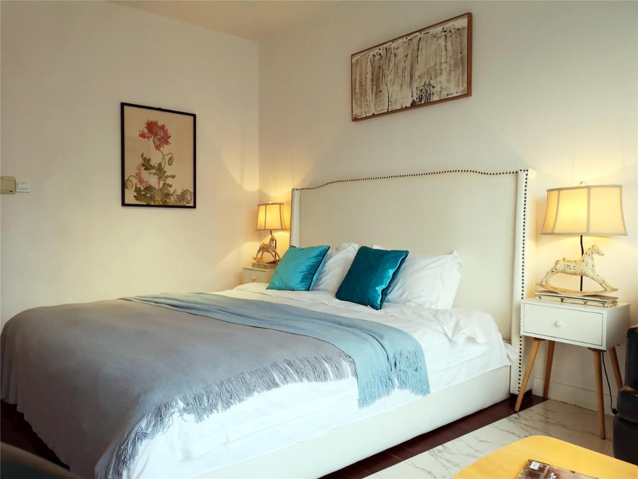 The Bund View Apartment *